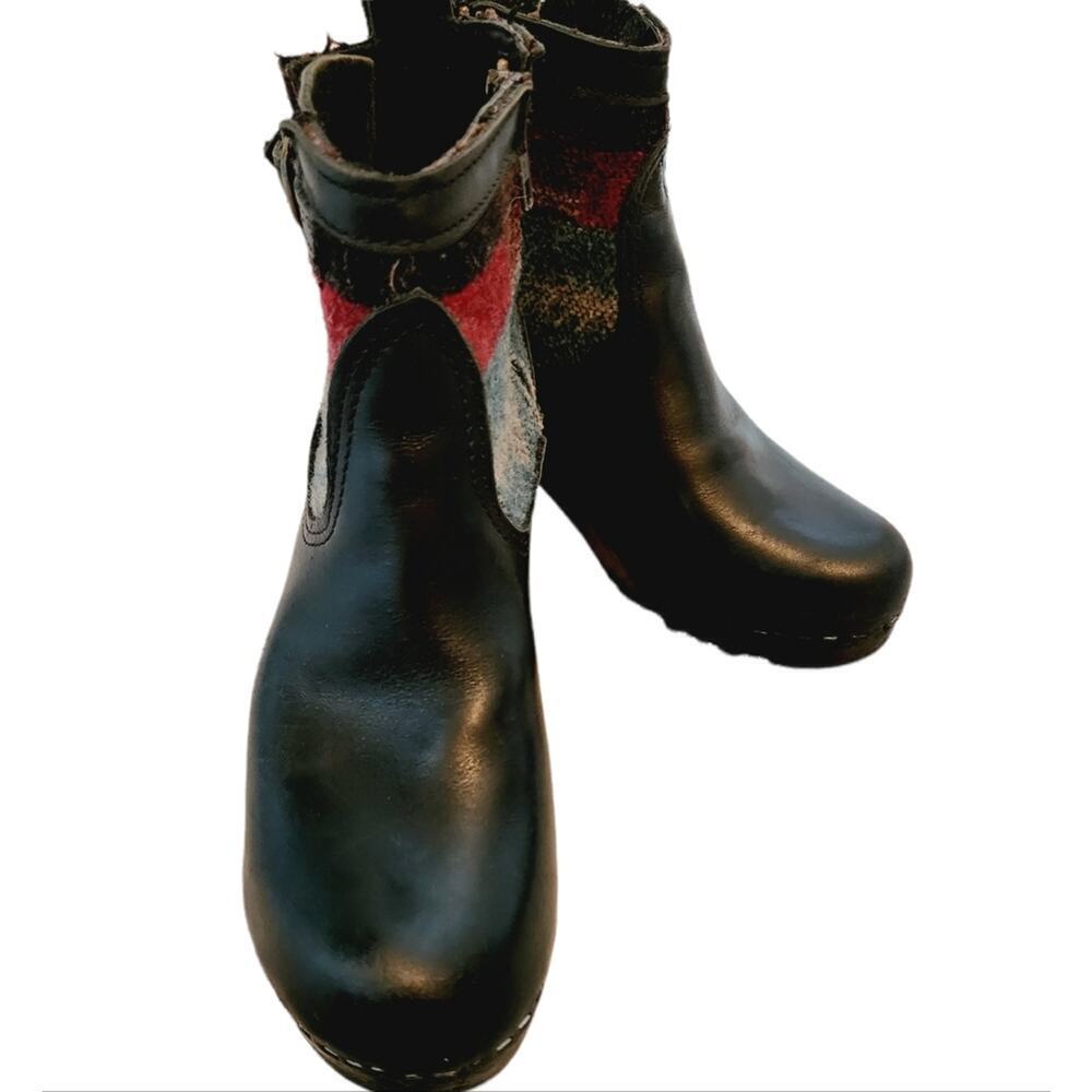 VIBRAM BLACK AZTEC BOOTS SIZE 38 7.5